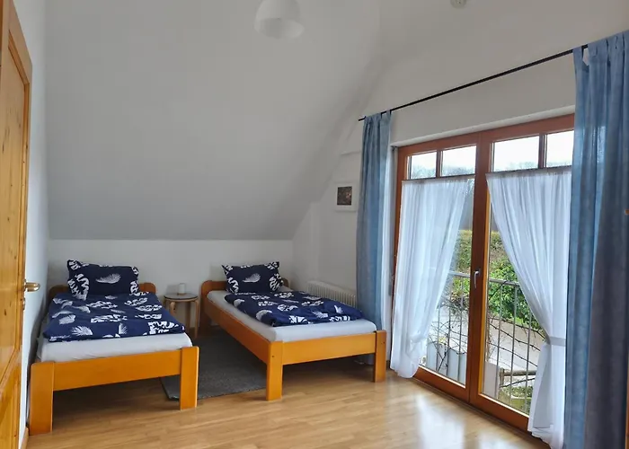 Family-friendly * شالشتاد